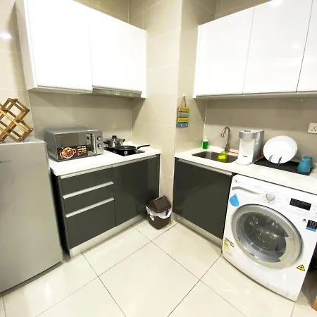 Lily And Loft - Kl Gateway Bangsar Lrt, Wifi, Netflix Apartment Kuala Lumpur Exterior photo