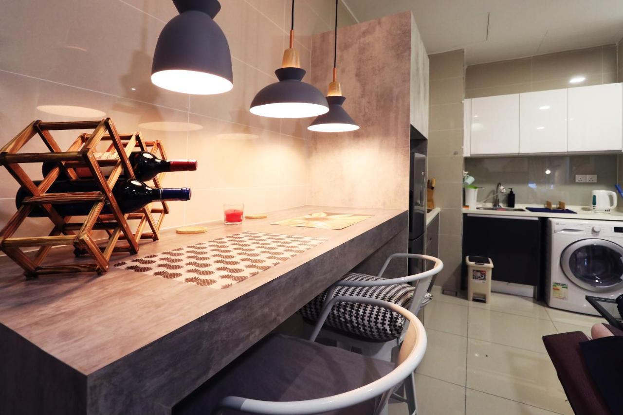 Lily And Loft - Kl Gateway Bangsar Lrt, Wifi, Netflix *