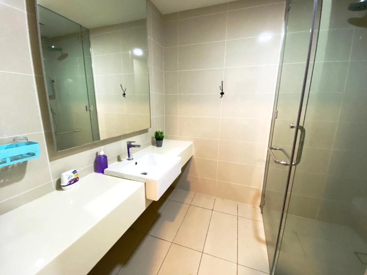 Lily And Loft - Kl Gateway Bangsar Lrt, Wifi, Netflix * Kuala Lumpur