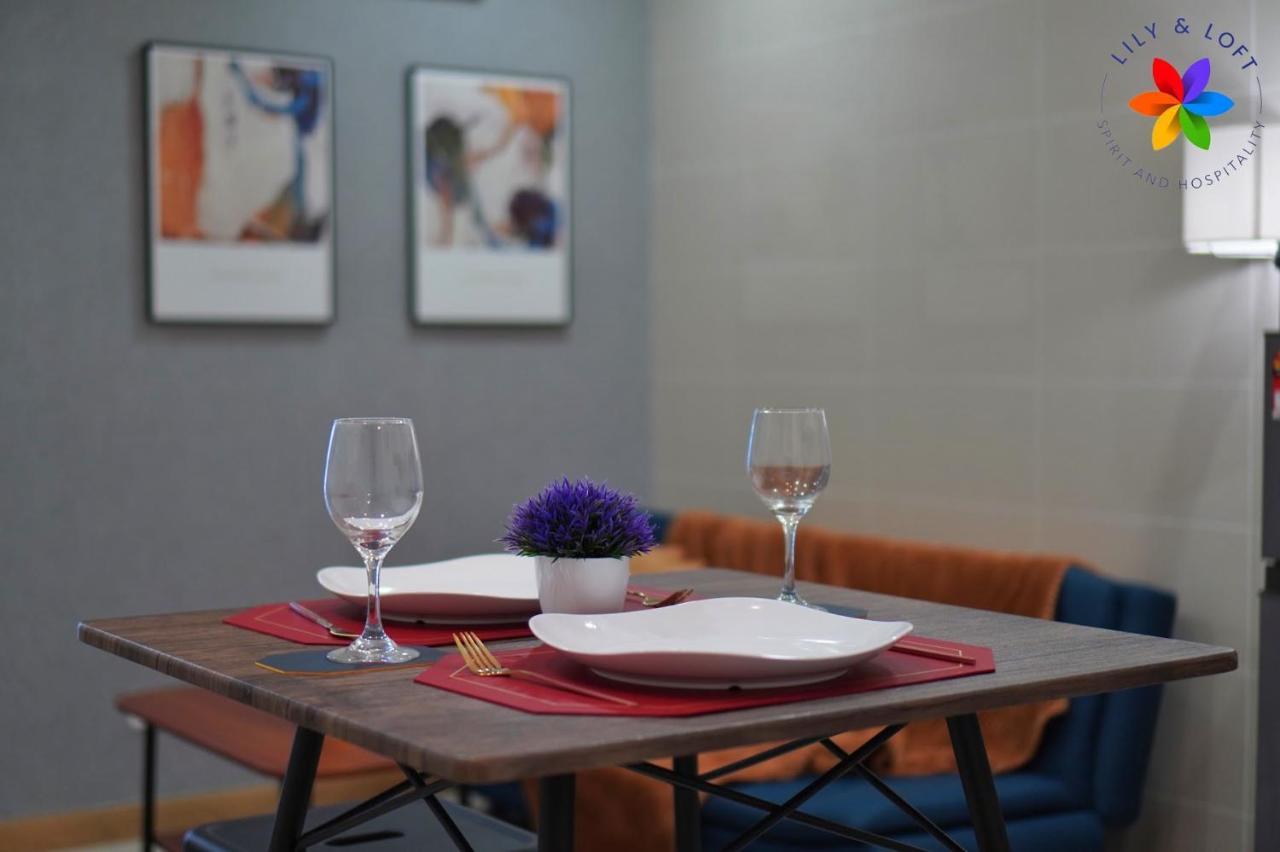 Lily And Loft - Kl Gateway Bangsar Lrt, Wifi, Netflix Apartment *