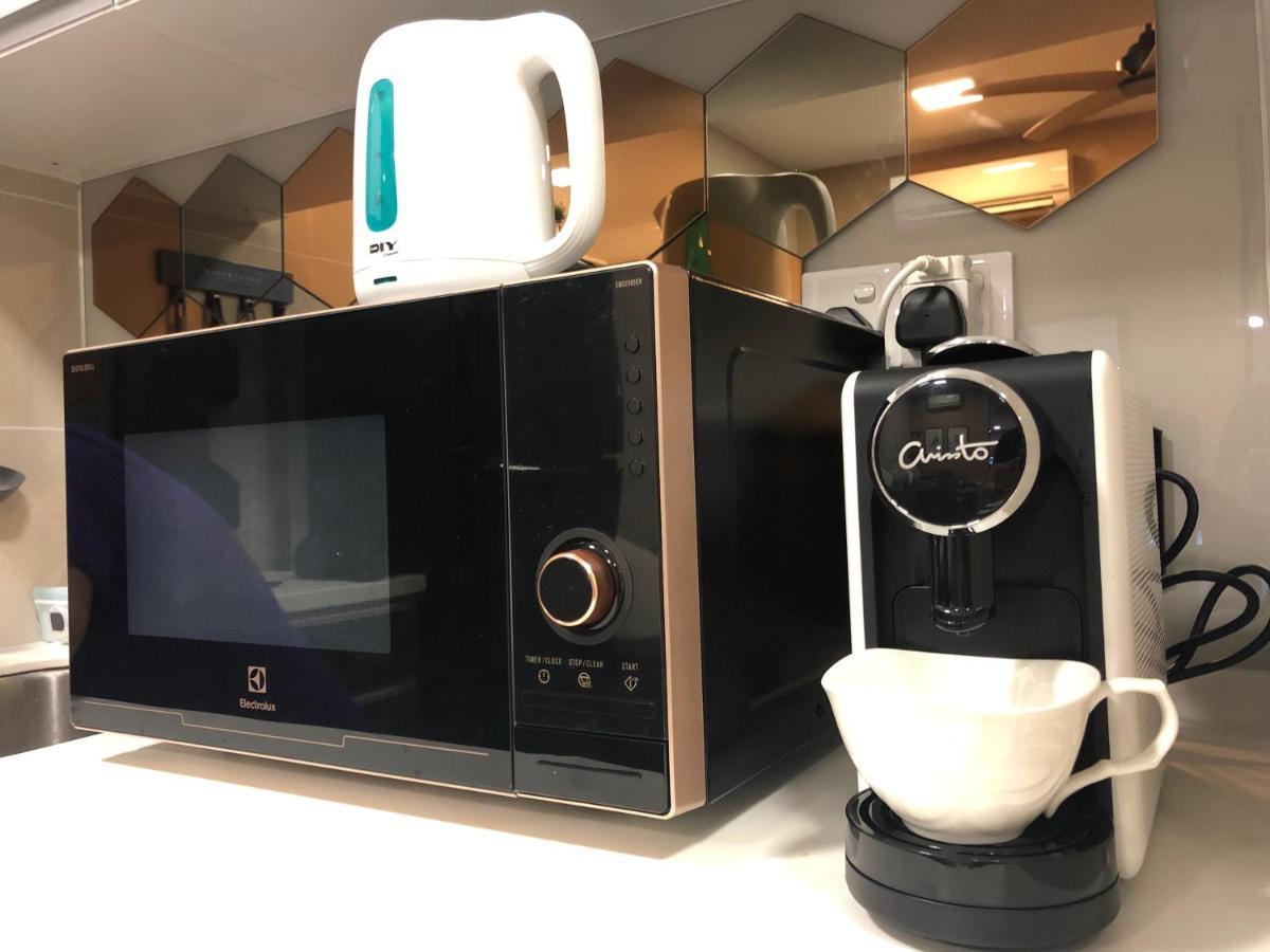 Lily And Loft - Kl Gateway Bangsar Lrt, Wifi, Netflix Kuala Lumpur