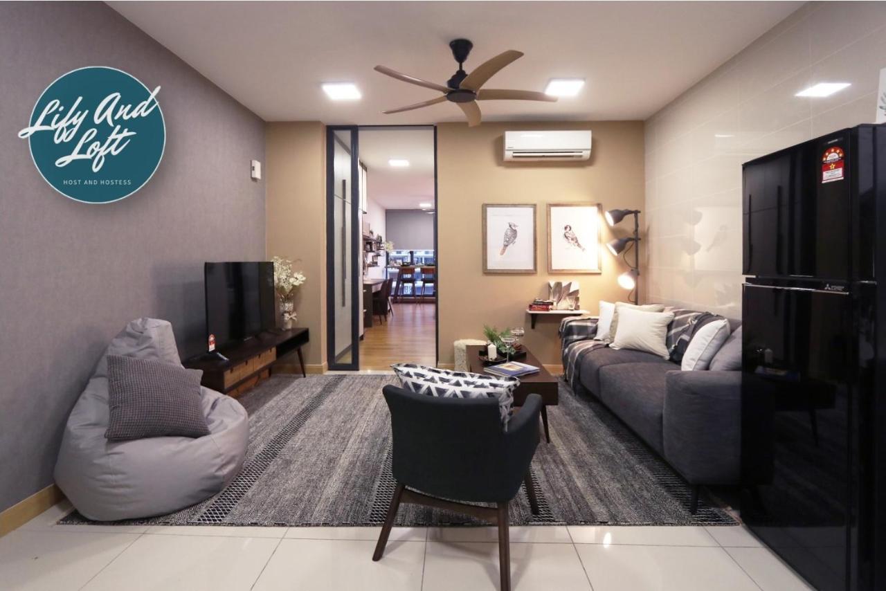 Lily And Loft - Kl Gateway Bangsar Lrt, Wifi, Netflix Apartment