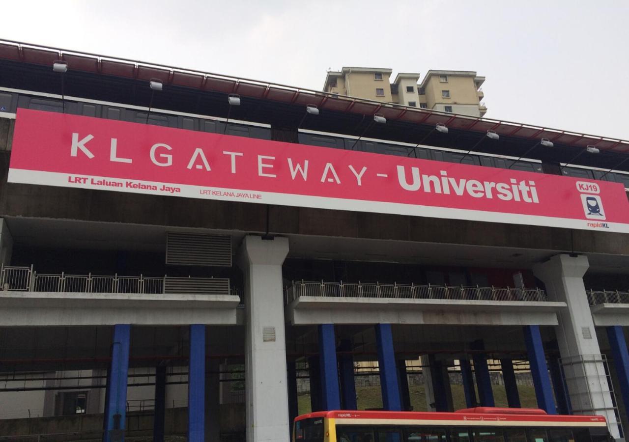 Lily And Loft - Kl Gateway Bangsar Lrt, Wifi, Netflix Apartment